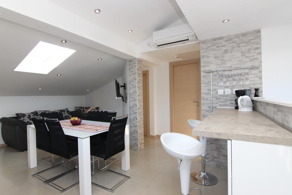 Apartment Pika Smokvina 2A Vinišće 객실 사진